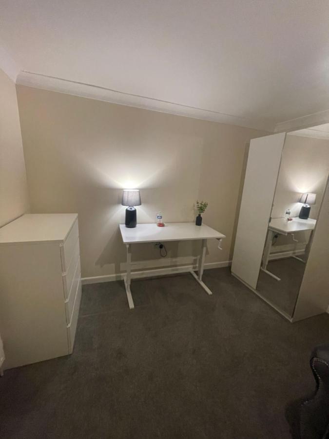 Relaxing Double Rooms In A Beautiful House Ίπσουιτς Εξωτερικό φωτογραφία